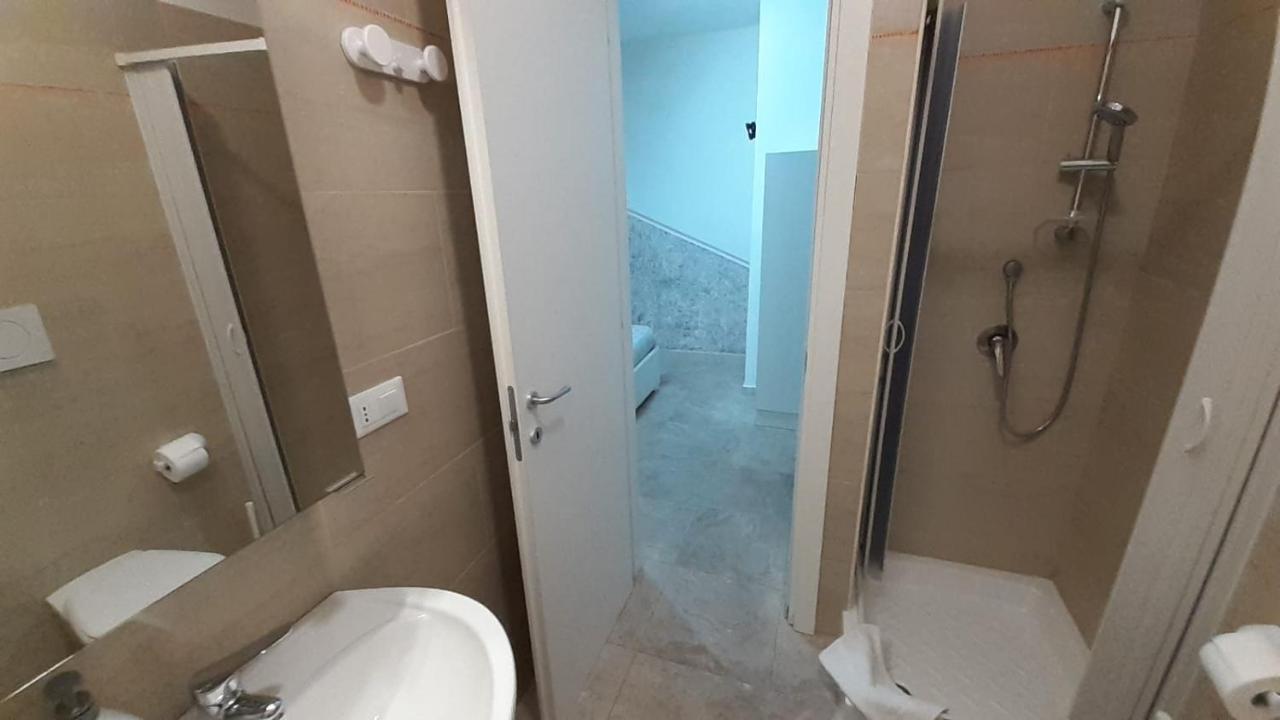 Апартаменты Casa Vacanze Sabin Полиньяно-а-Маре Экстерьер фото